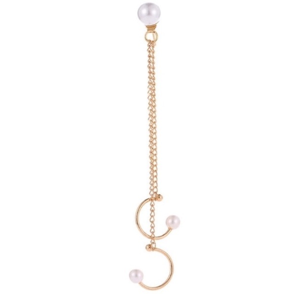 Last one! Super cute faux pearl cuff earring - Picture 5 of 5